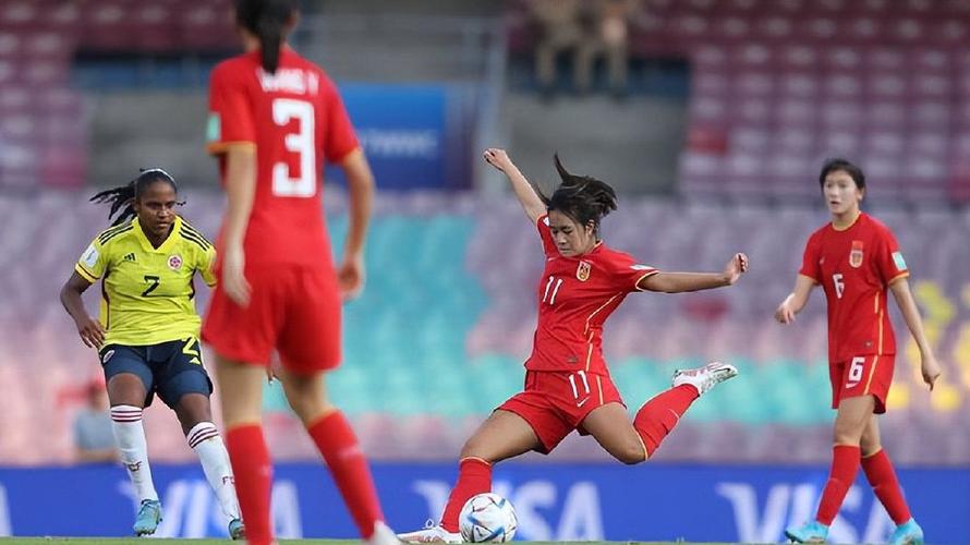 中国女足对哥伦比亚比赛回放